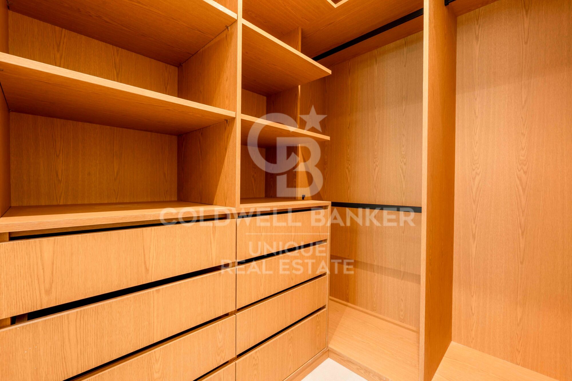 3-bedroom flat in Goya