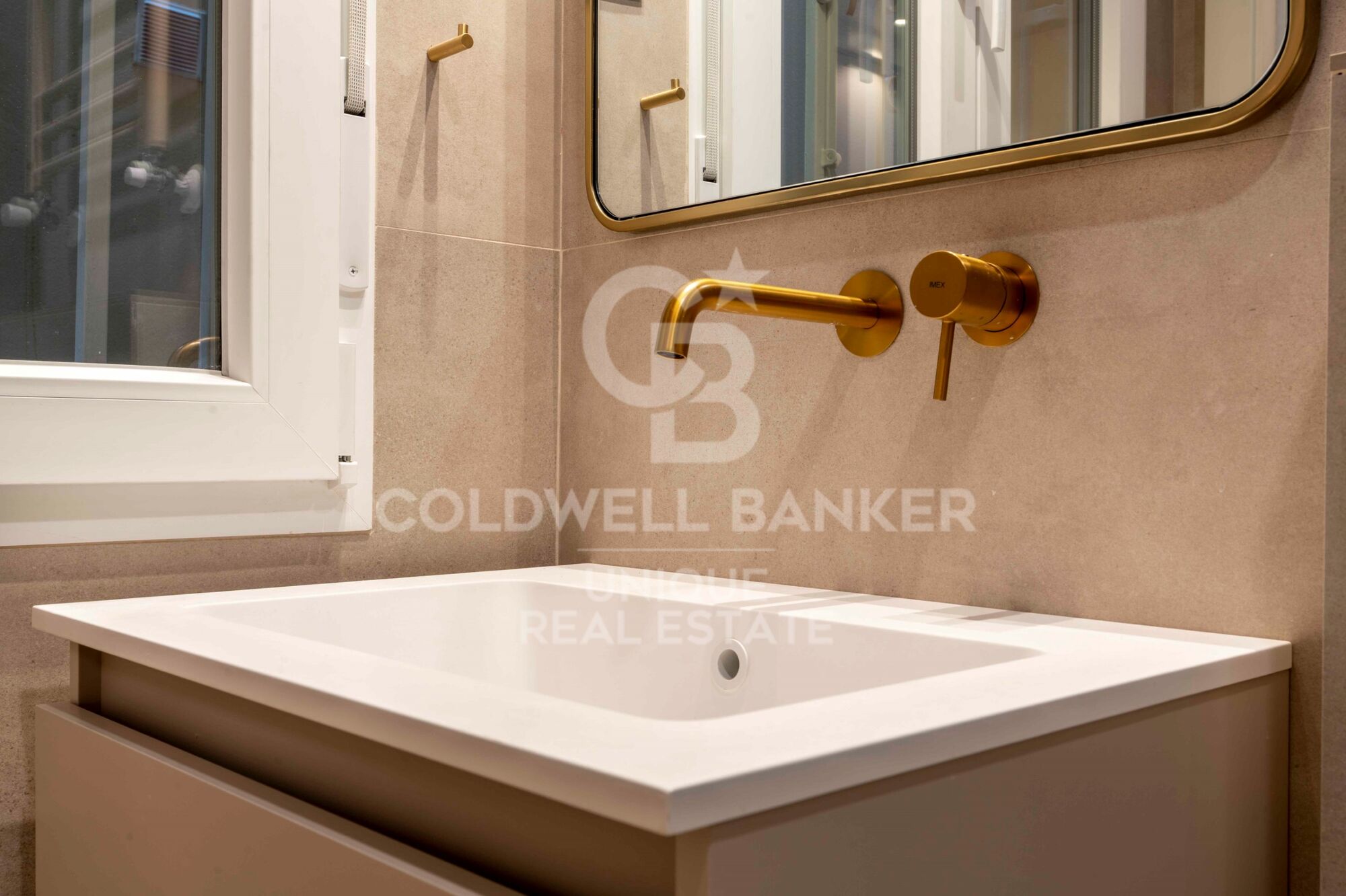 3-bedroom flat in Goya