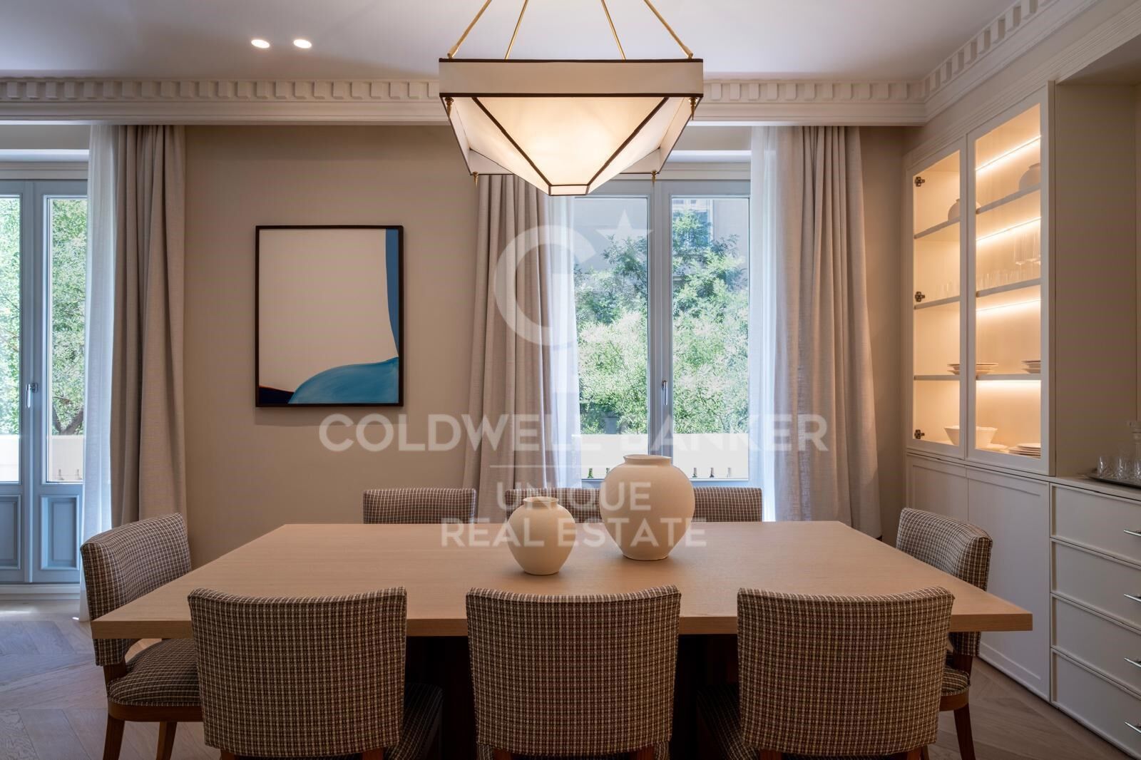 Brand new 4-bedroom flat in Recoletos