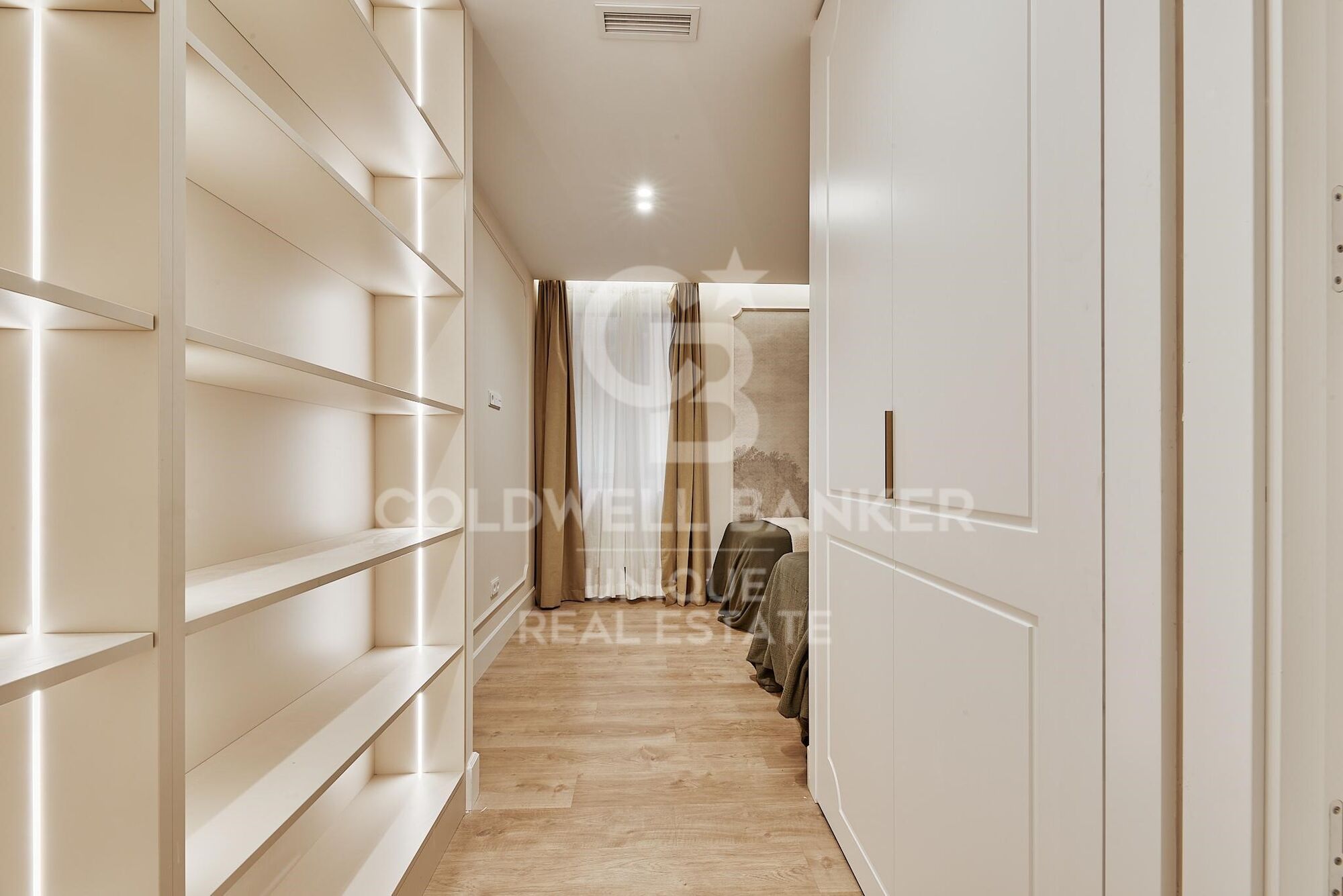 Renovated exterior apartment in Ibiza, Madrid