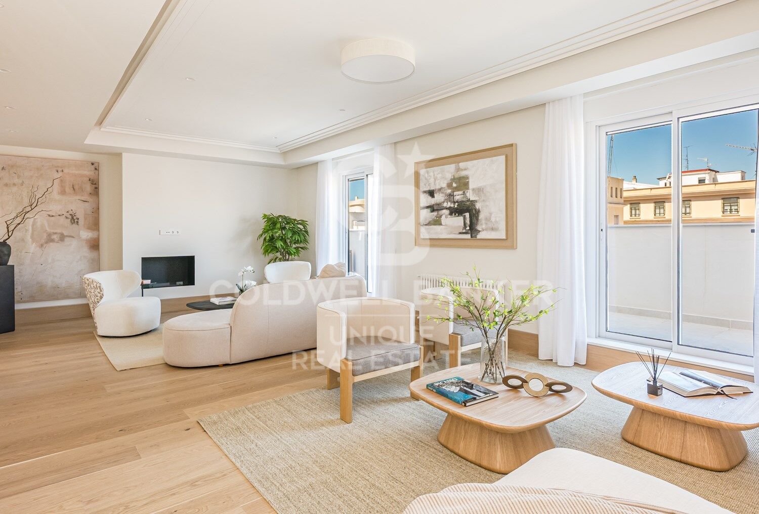 Flat 4 Bedrooms Sale Madrid