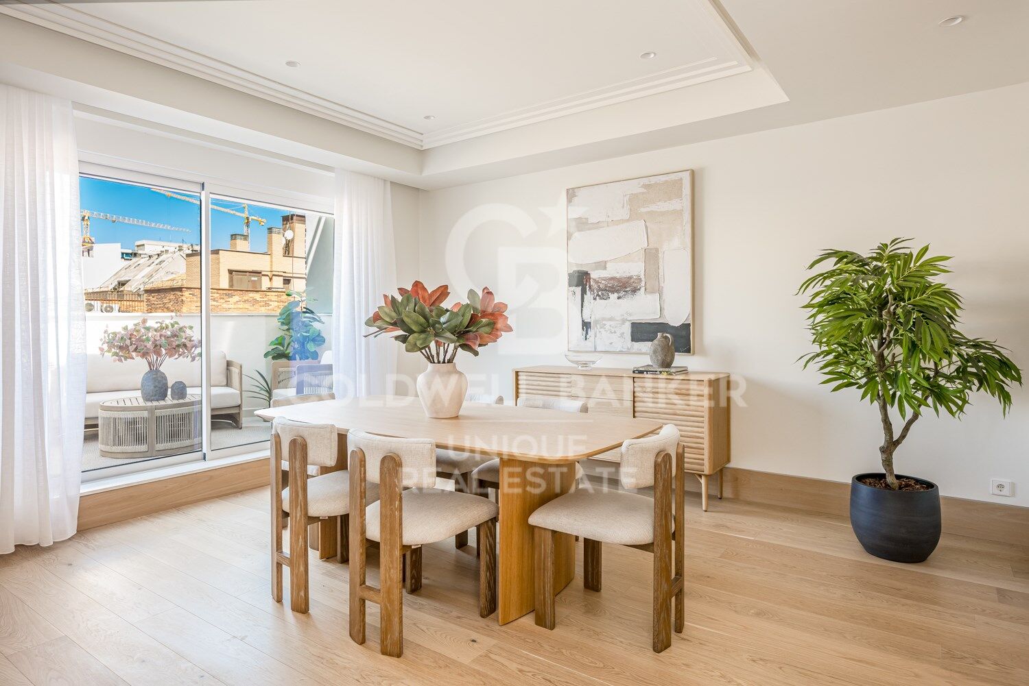 Flat 4 Bedrooms Sale Madrid
