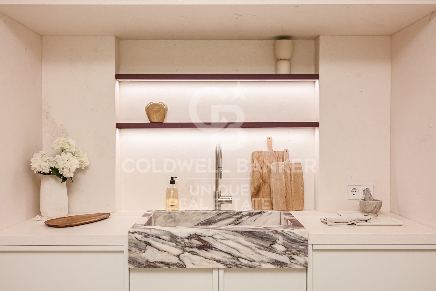 Flat 4 Bedrooms Sale Madrid