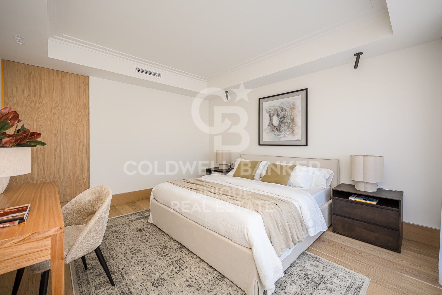 Flat 4 Bedrooms Sale Madrid
