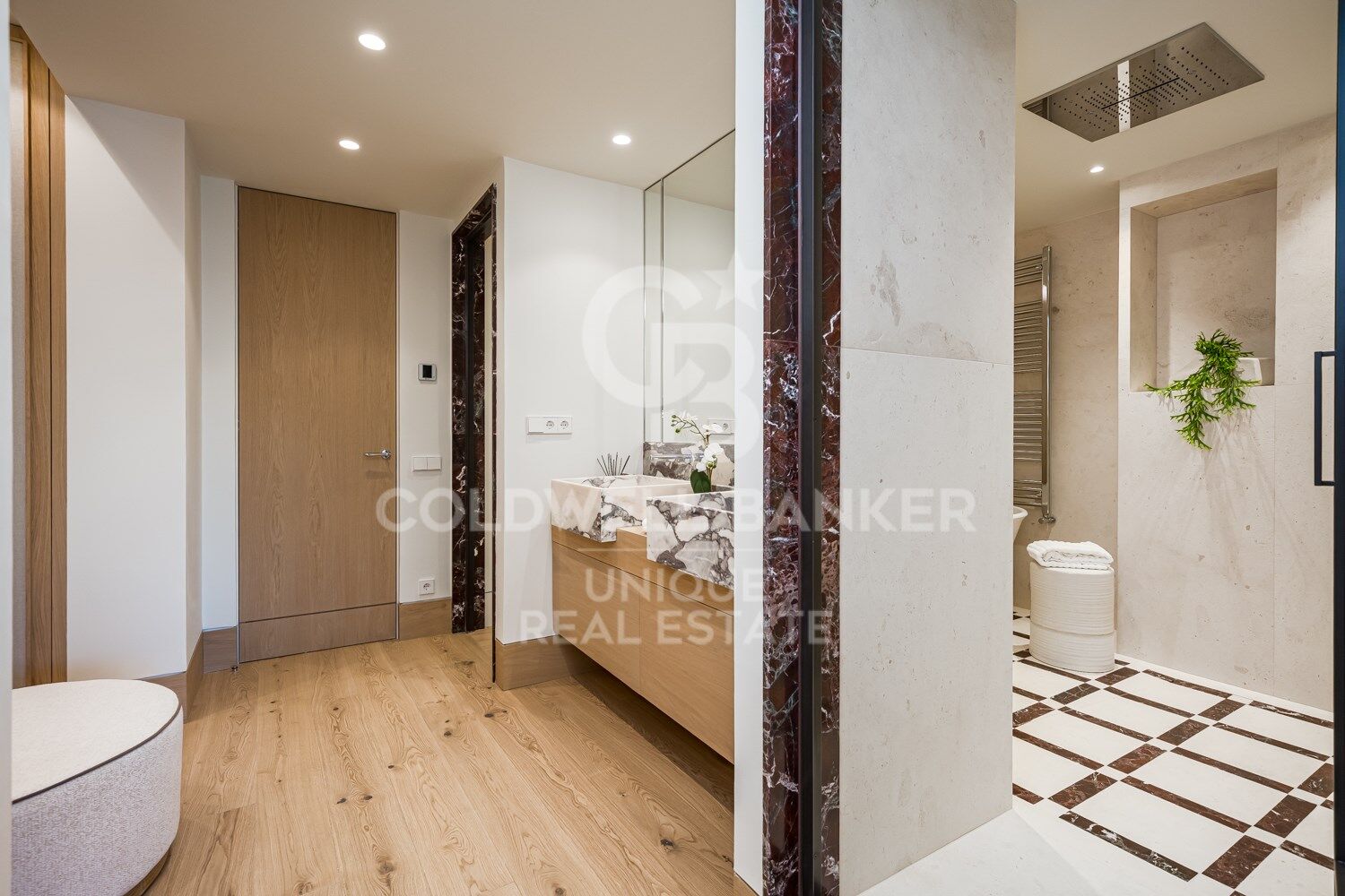 Flat 4 Bedrooms Sale Madrid