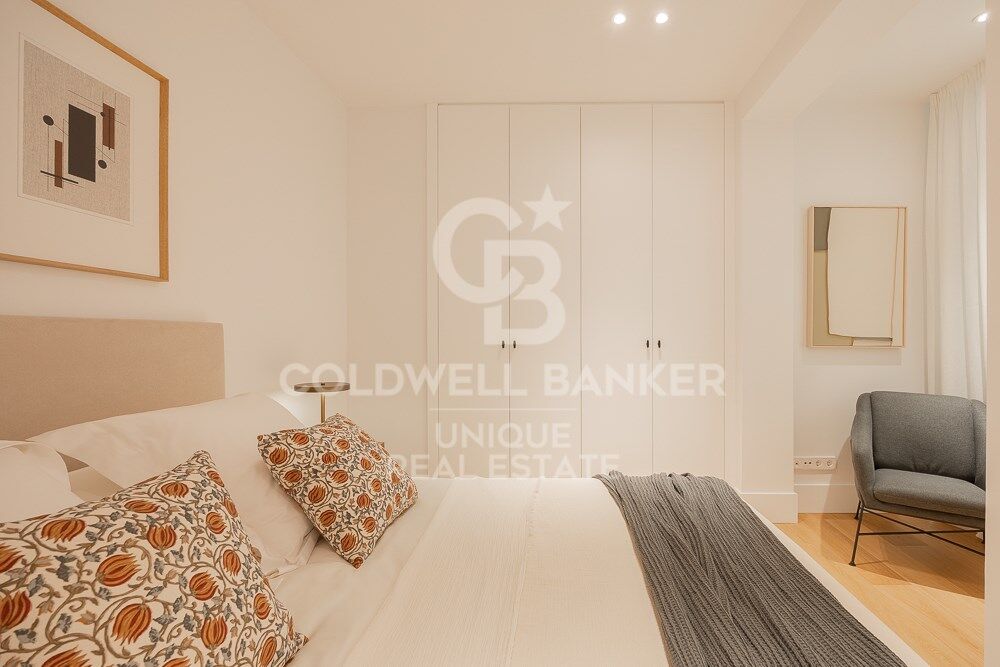 Renovated Three-Bedroom Apartment in Trafalgar, Chamberí