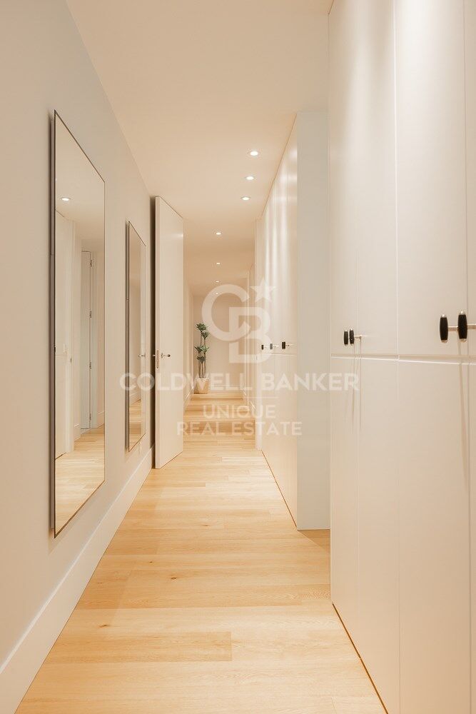 Renovated Three-Bedroom Apartment in Trafalgar, Chamberí