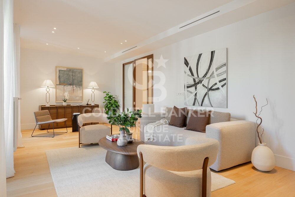 Renovated Three-Bedroom Apartment in Trafalgar, Chamberí
