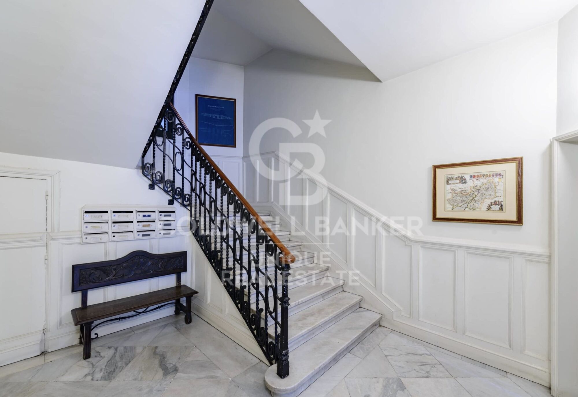 Duplex penthouse with 5 bedrooms and terrace