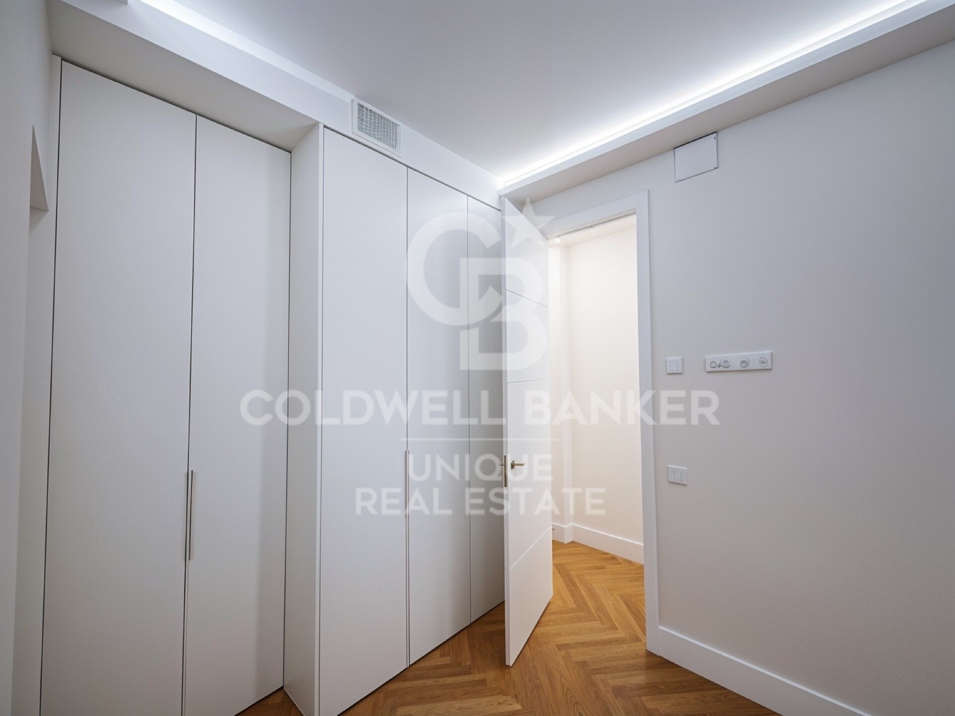 Flat 2 Bedrooms Sale Madrid