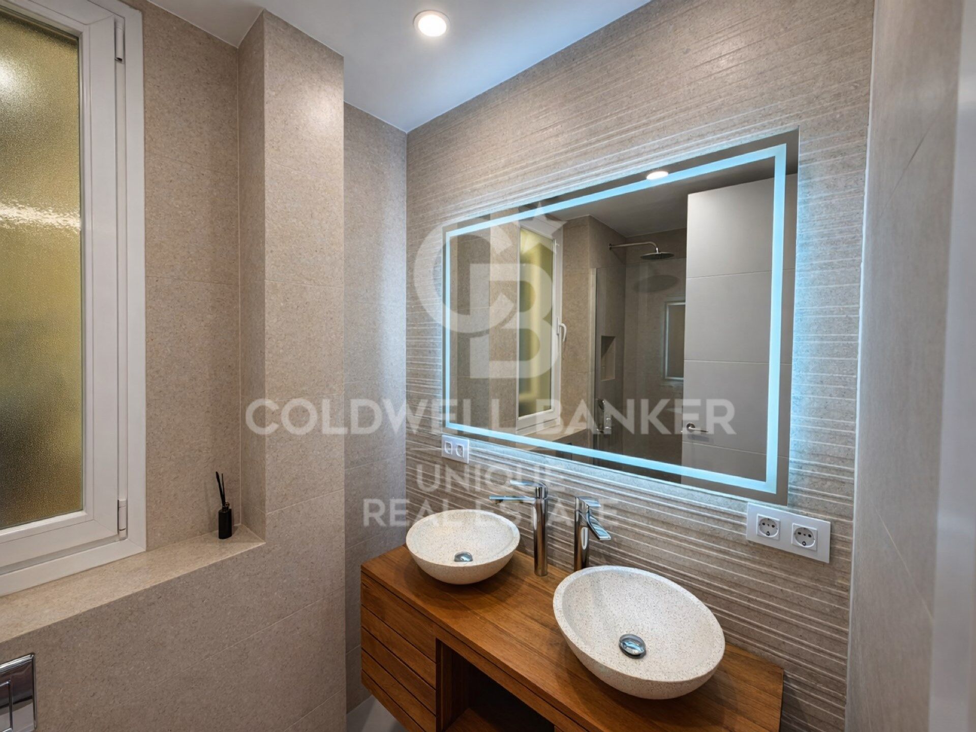 Flat 2 Bedrooms Sale Madrid