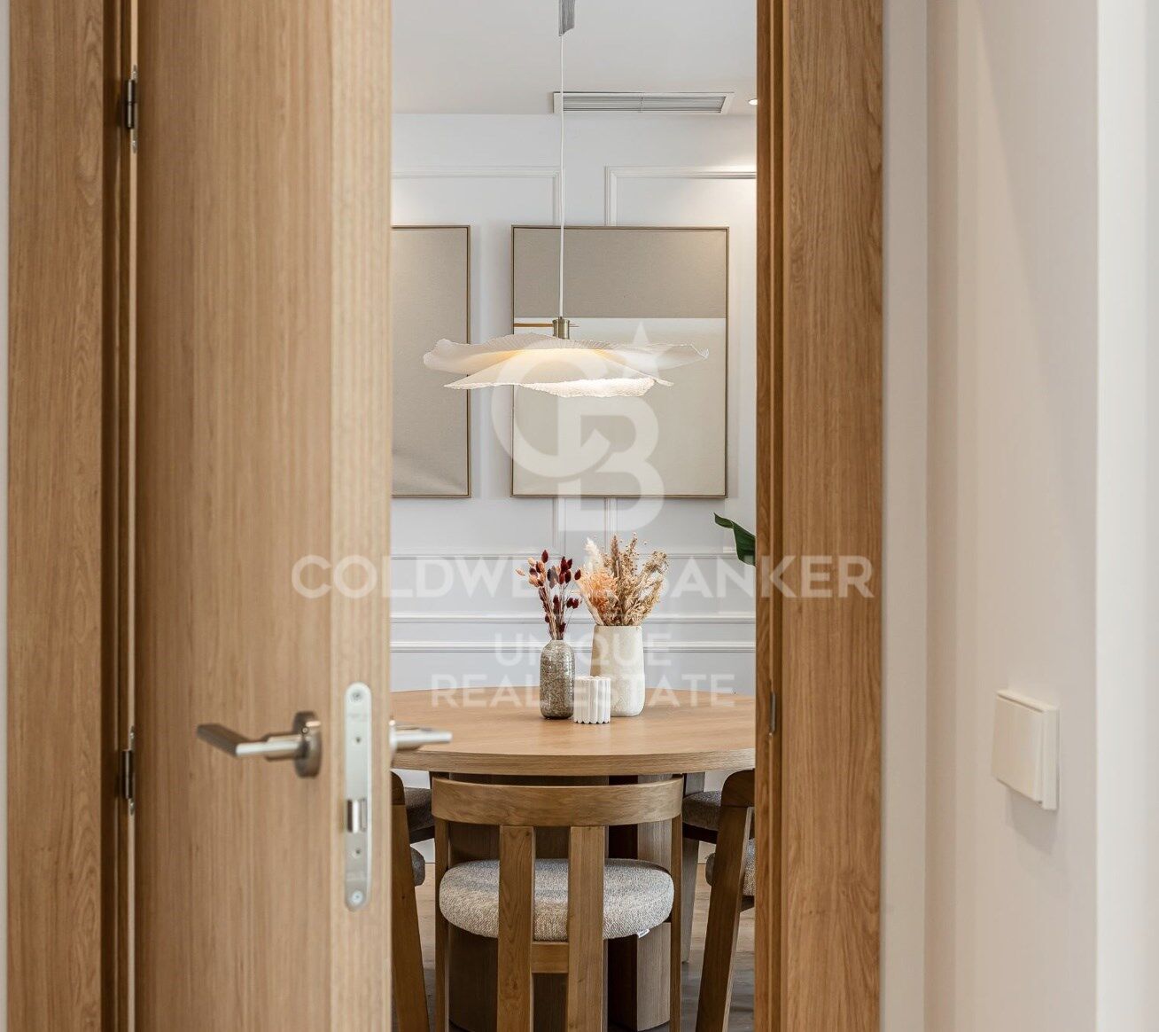 Renovated 4-bedroom flat in Chamberí