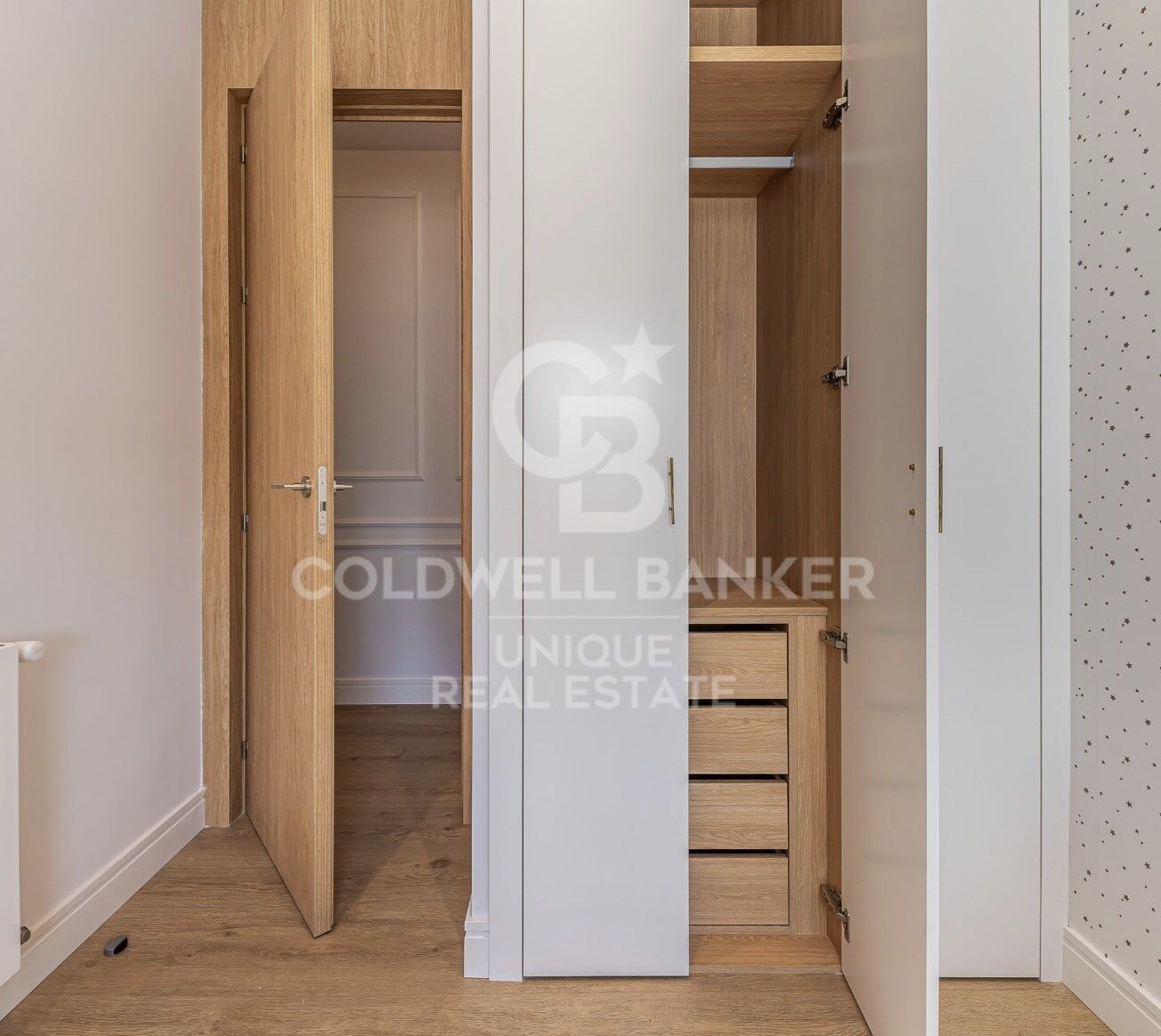 Renovated 4-bedroom flat in Chamberí
