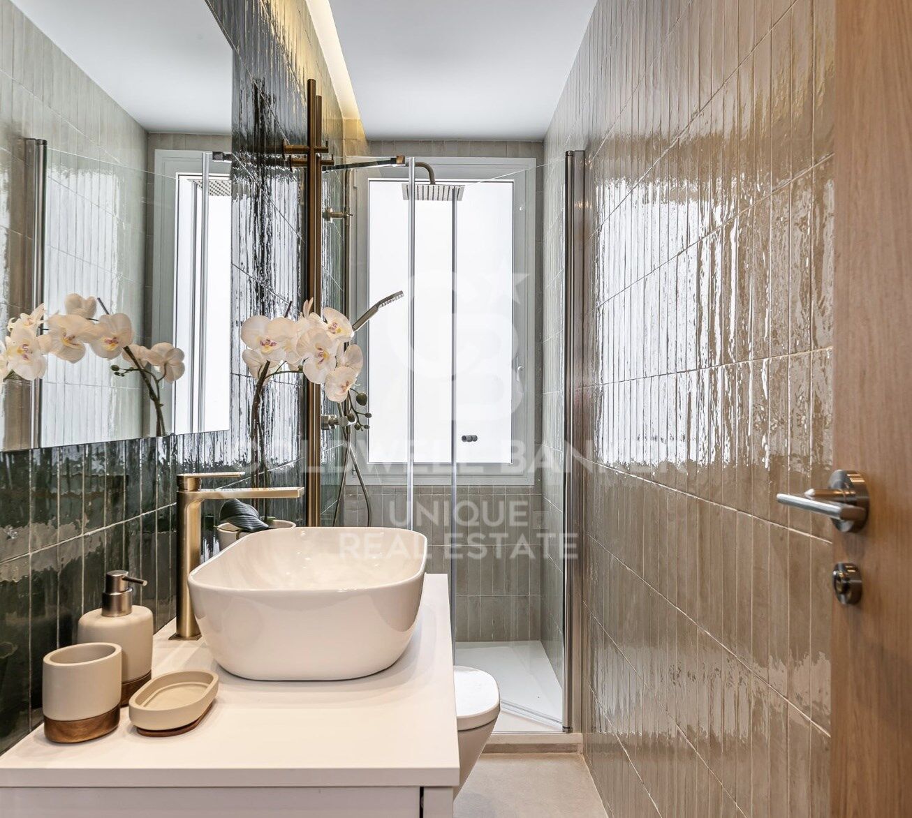 Renovated 4-bedroom flat in Chamberí