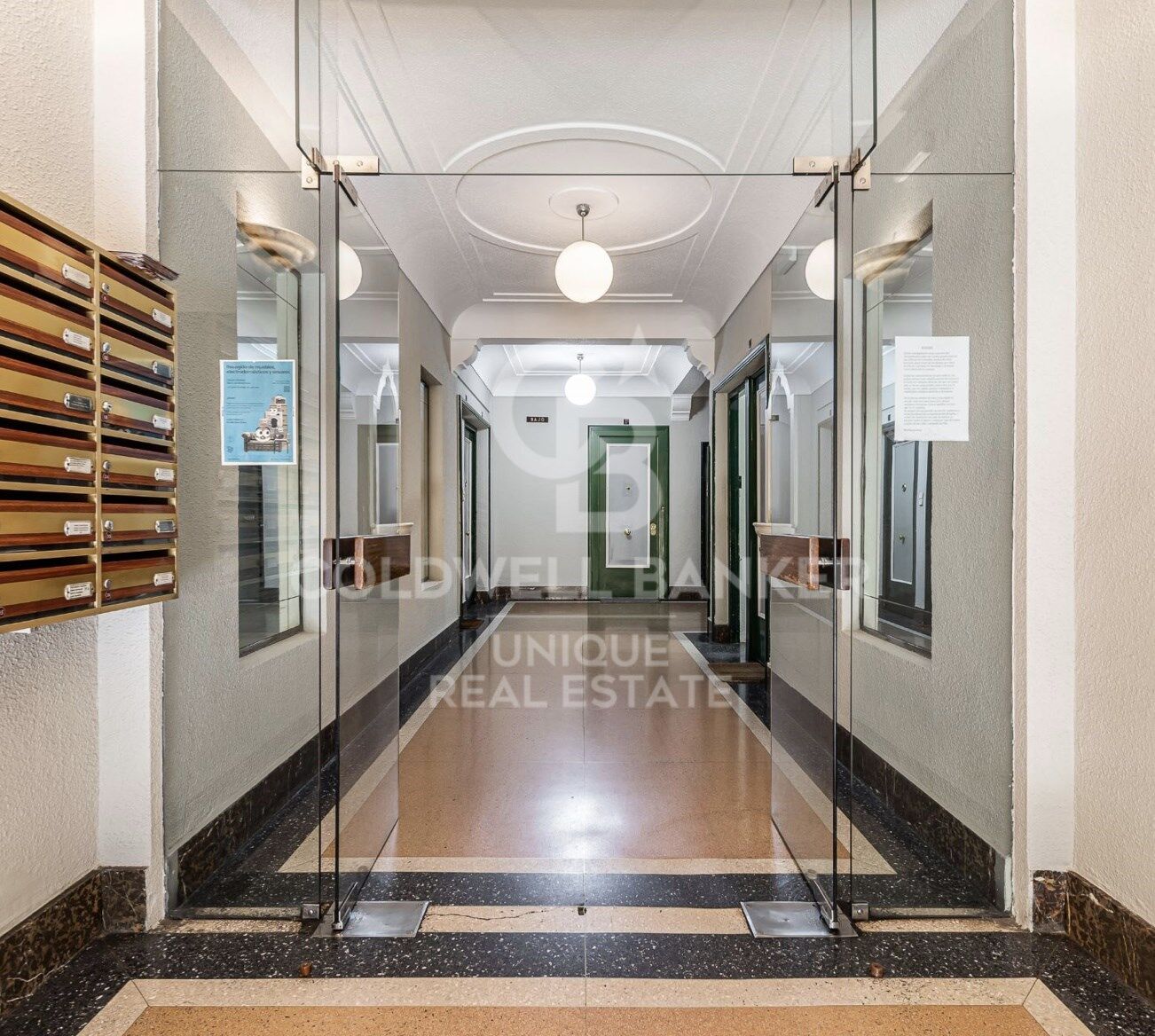 Renovated 4-bedroom flat in Chamberí