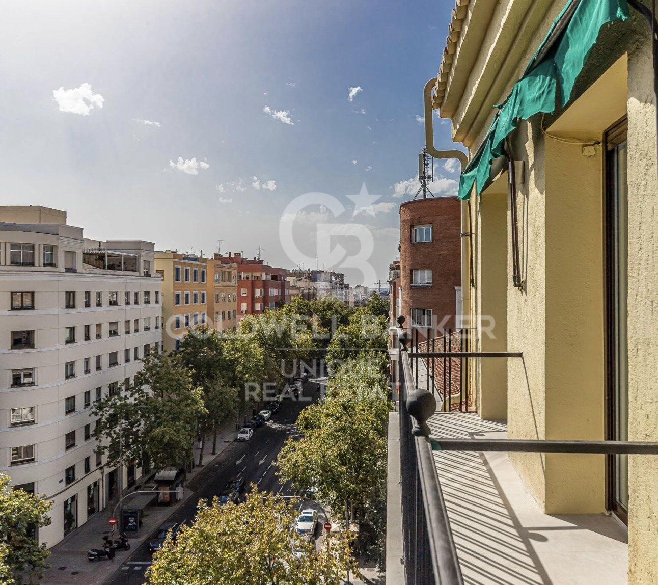 Renovated 4-bedroom flat in Chamberí