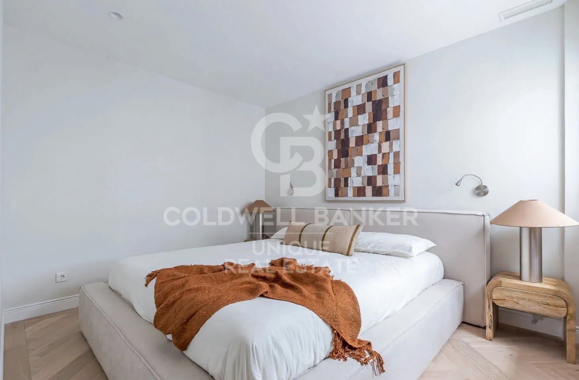 3-bedroom flat with garage in Chamberí