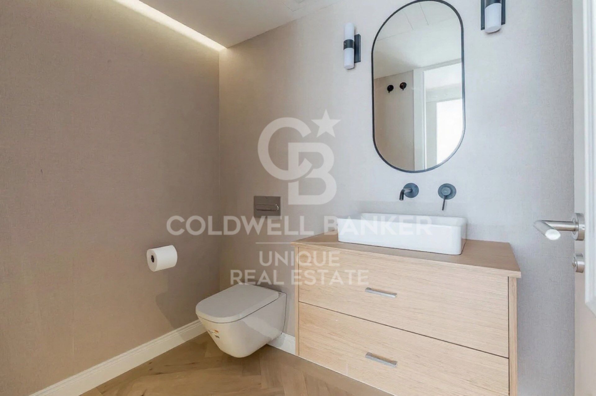3-bedroom flat with garage in Chamberí