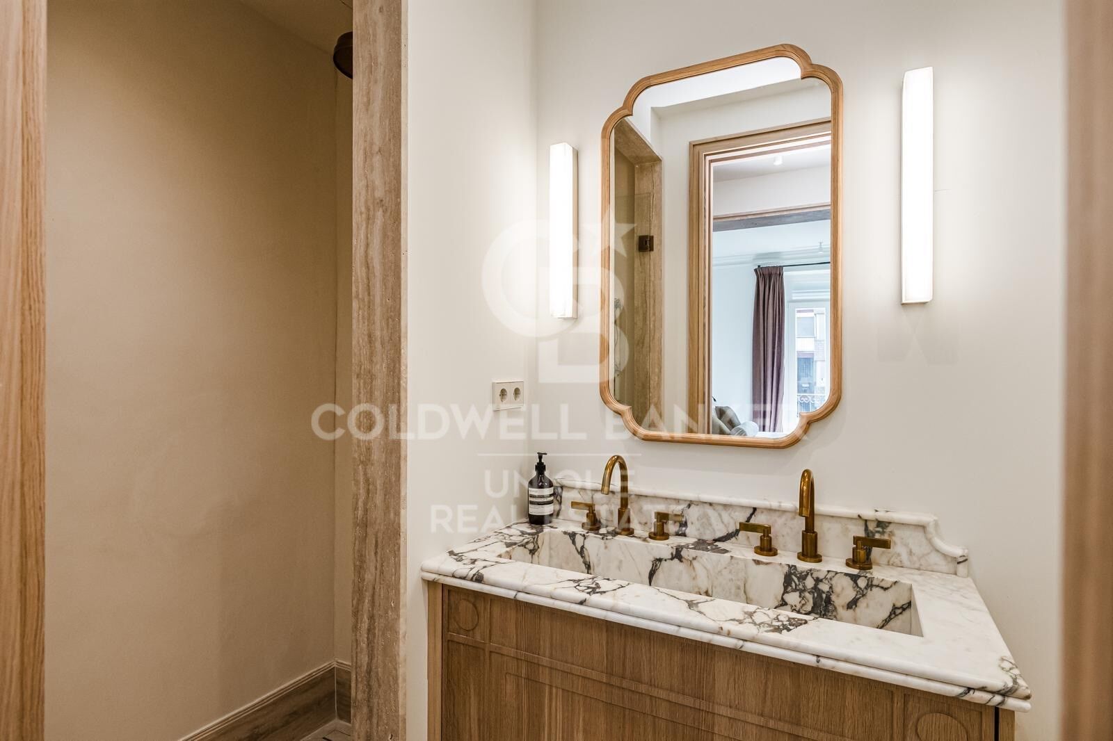 Flat 1 Bedroom Sale Madrid