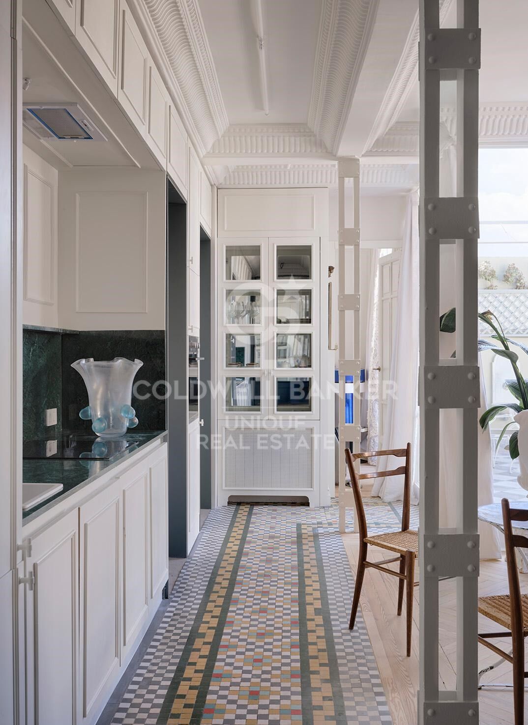 Refurbished 2 bedroom penthouse with terrace in Justicia