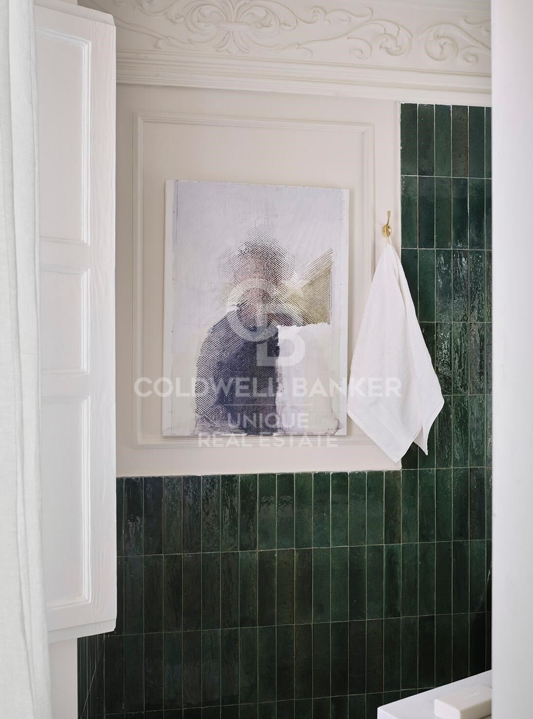 Refurbished 2 bedroom penthouse with terrace in Justicia