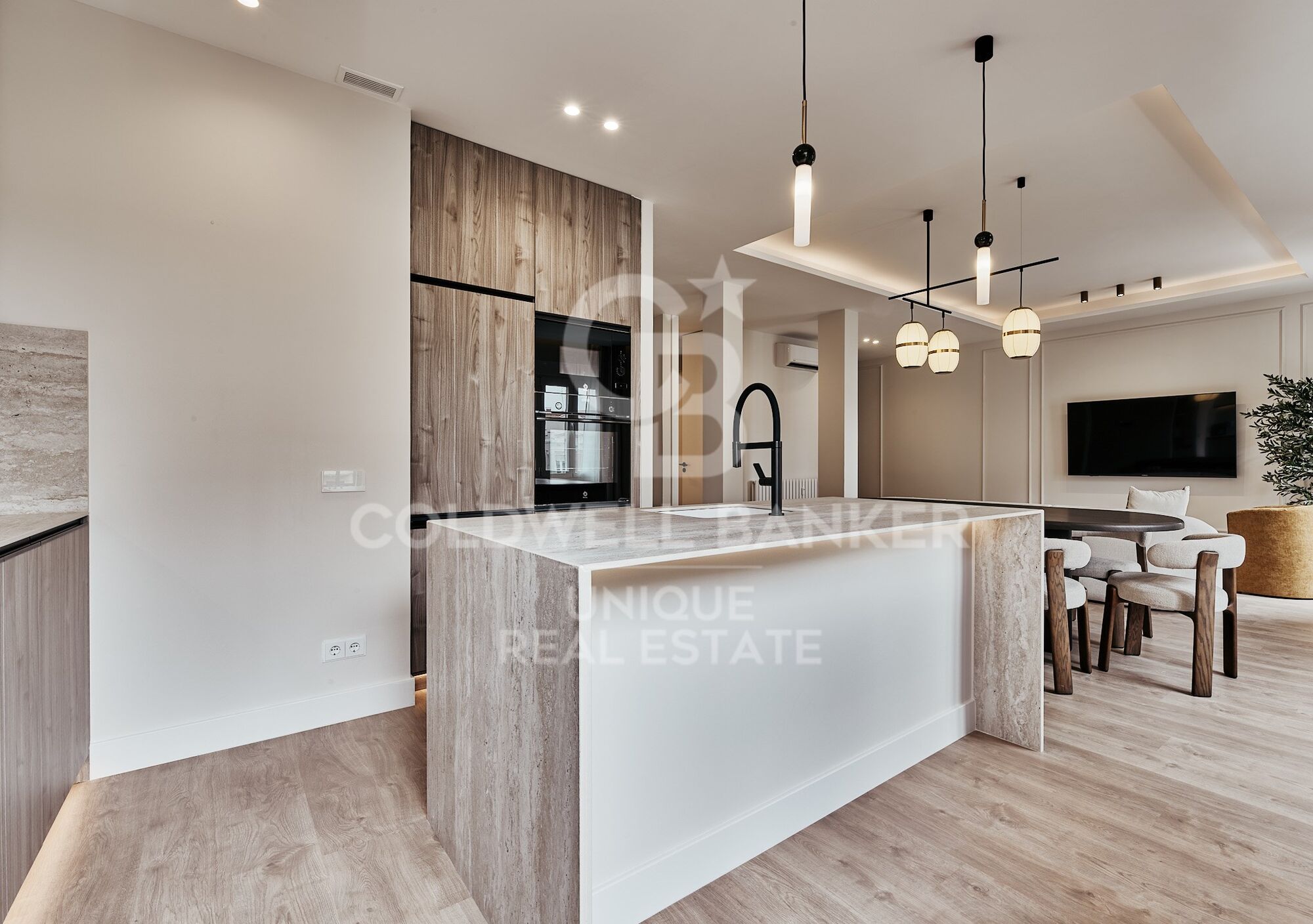 3-bedroom flat in Goya