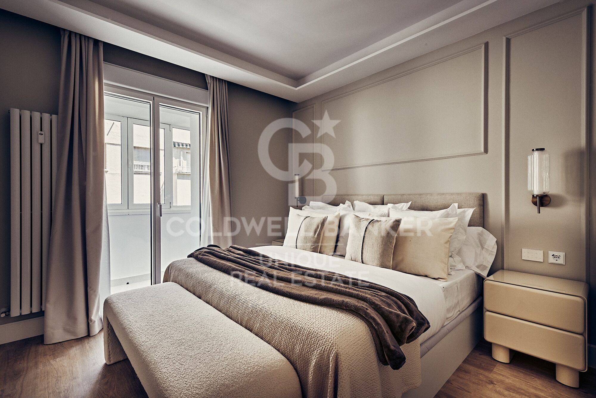 4-bedroom flat with balconies in Goya