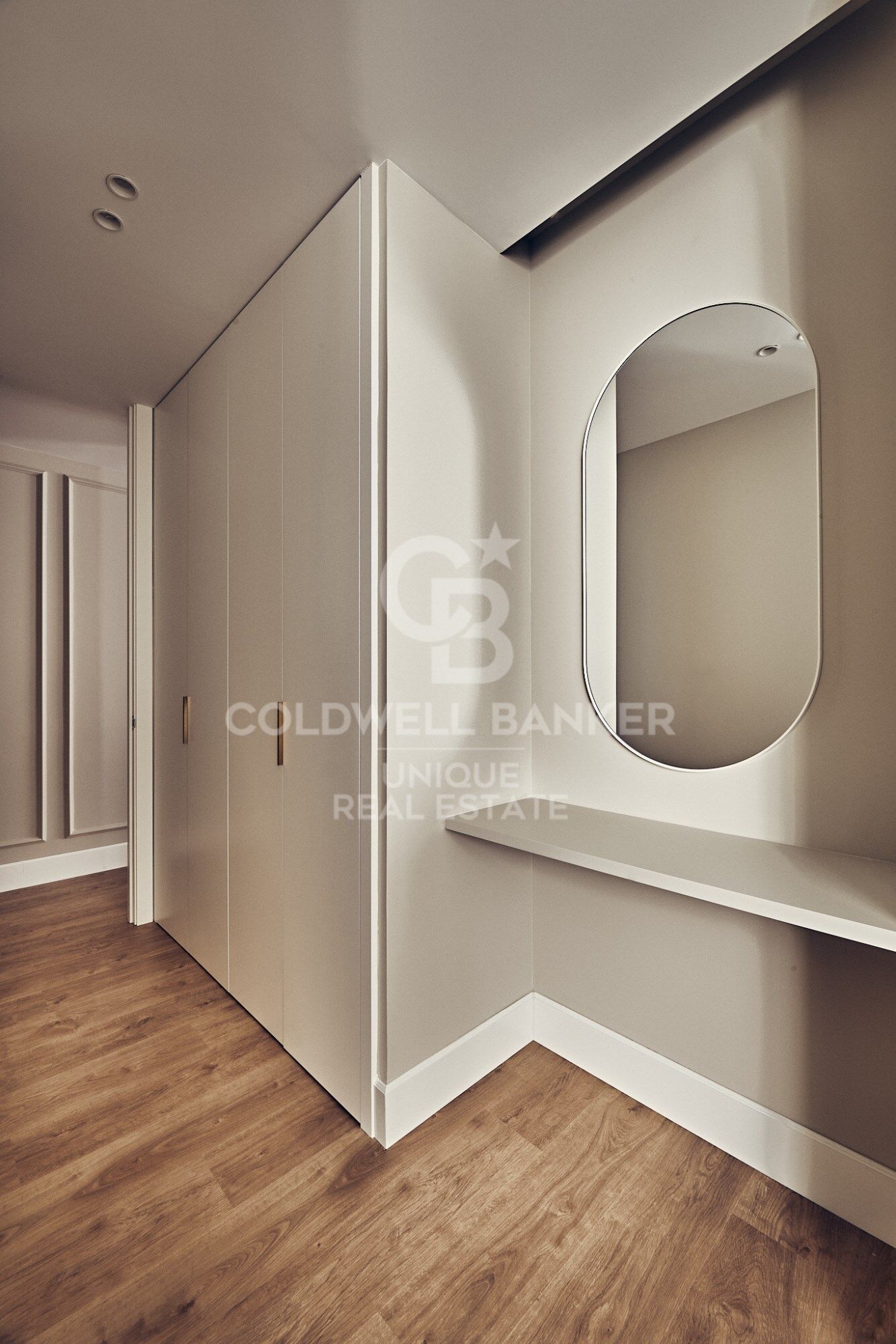 4-bedroom flat with balconies in Goya
