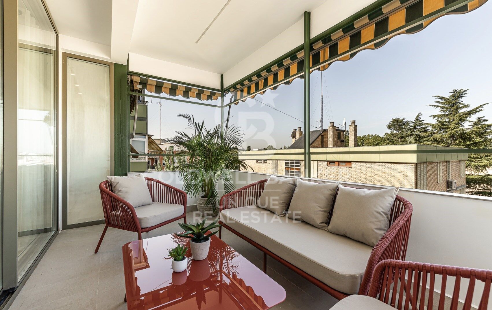 4-bedroom apartment with garage and swimming pool in Moncloa-Aravaca
