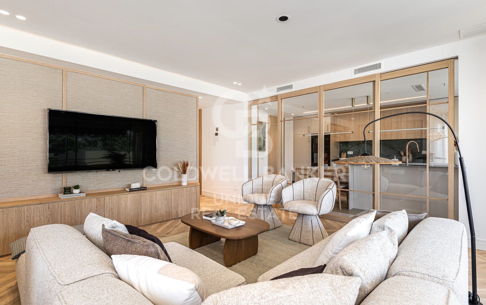 4-bedroom apartment with garage and swimming pool in Moncloa-Aravaca
