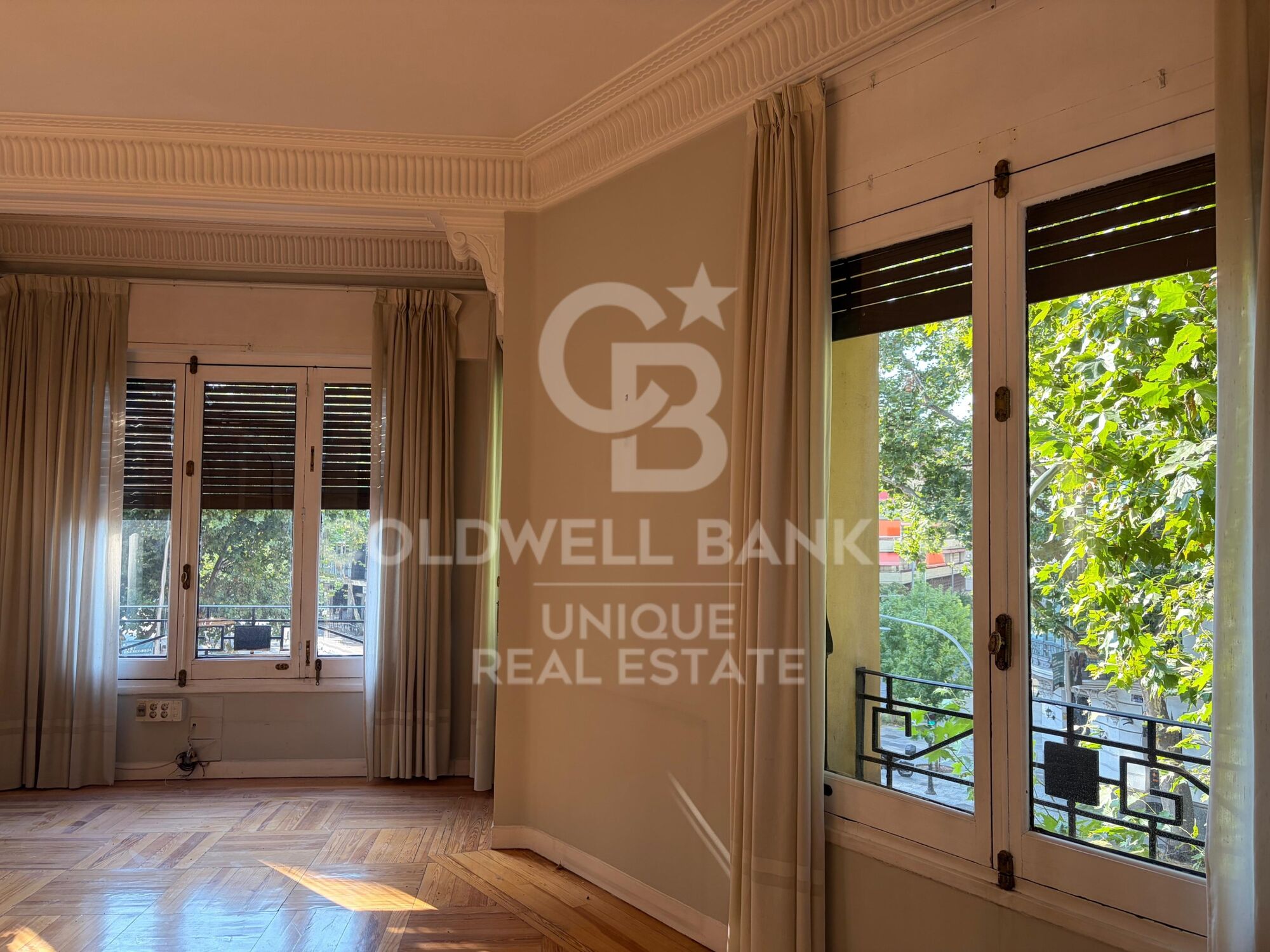 Flat 4 Bedrooms Sale Madrid