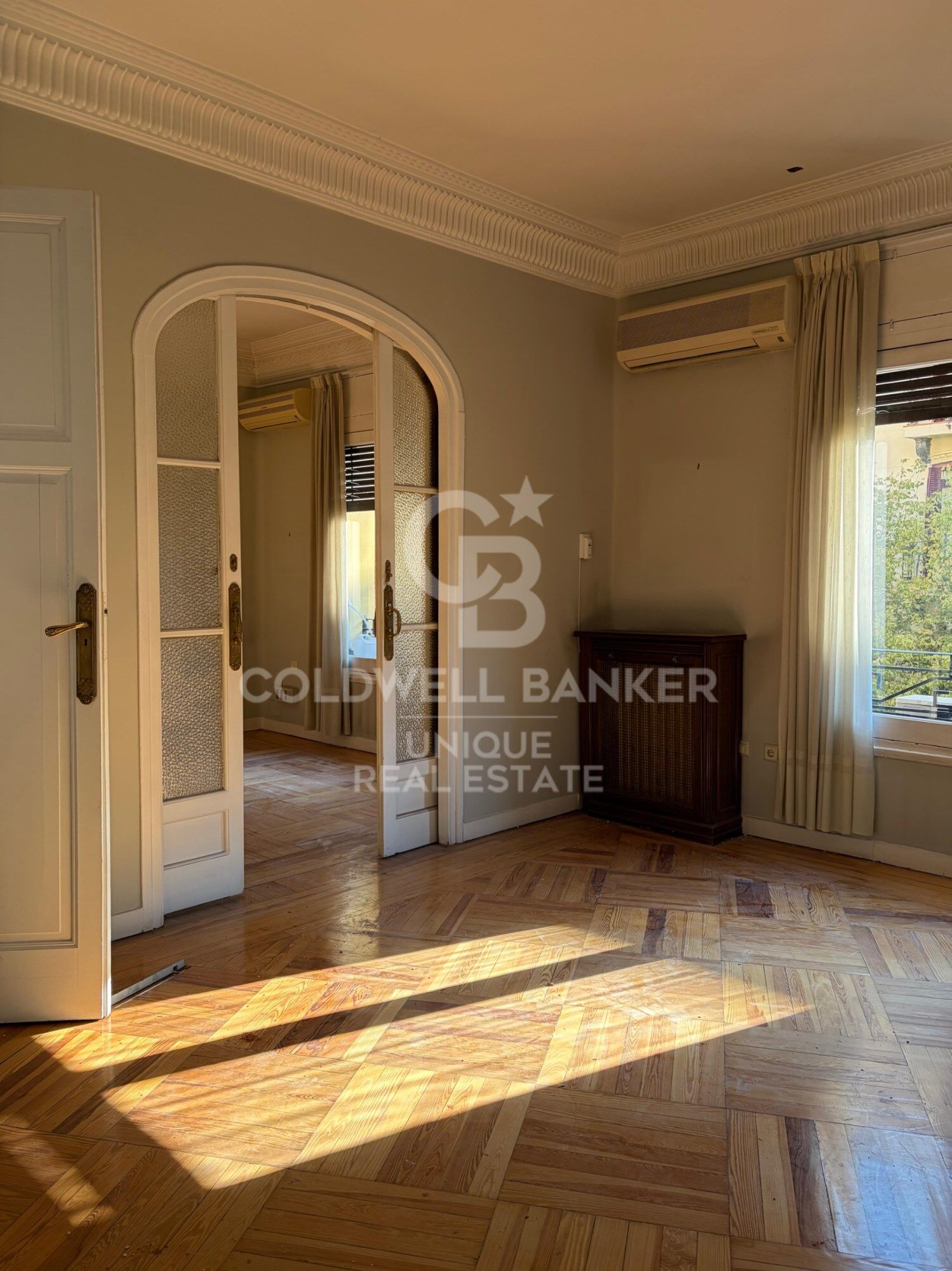 Flat 4 Bedrooms Sale Madrid