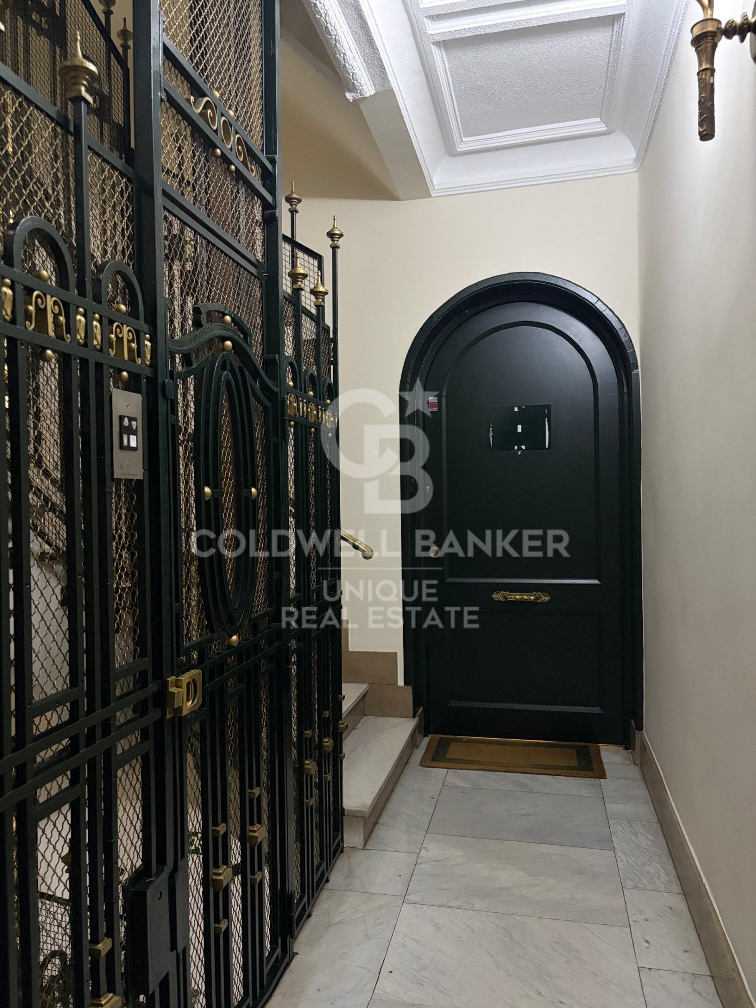 Flat 4 Bedrooms Sale Madrid