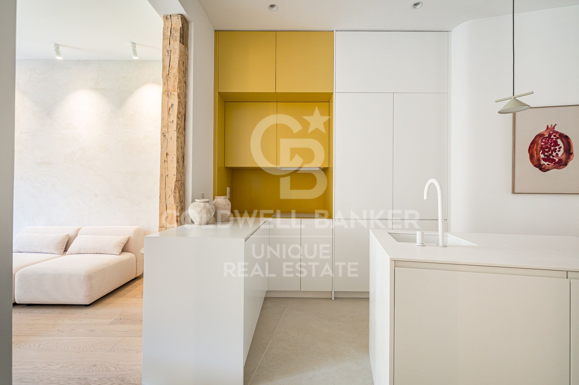 3-bedroom loft flat in Justicia