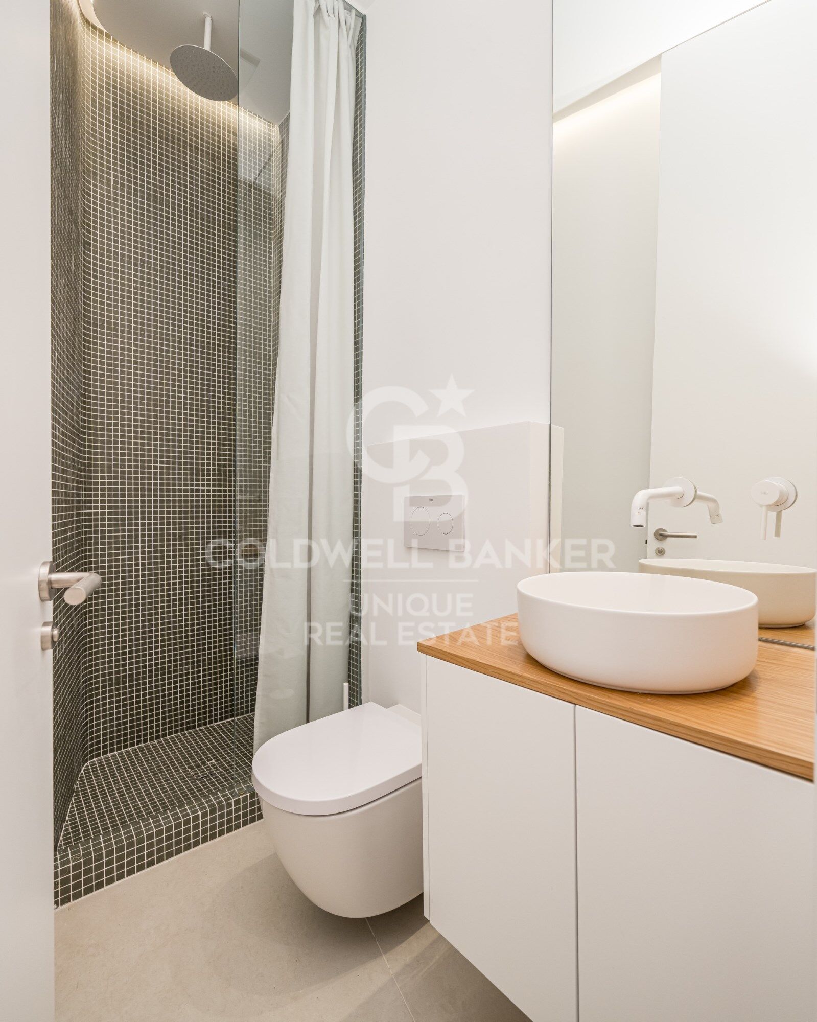 3-bedroom loft flat in Justicia