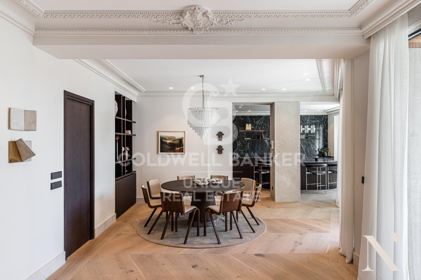 Apartment with 5 bedrooms and terrace in Serrano
