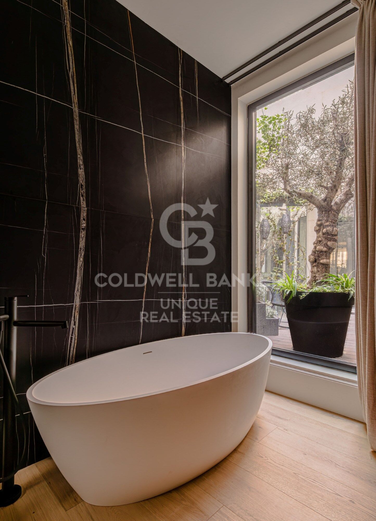 Ultra-luxury biophilic flat in Justicia