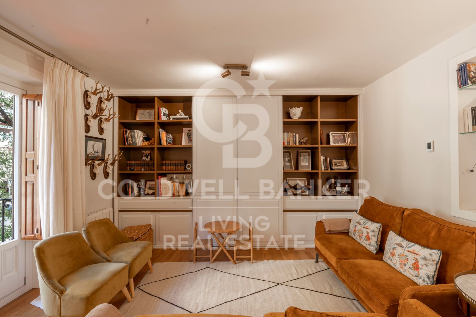 Flat 2 Bedrooms Sale Madrid