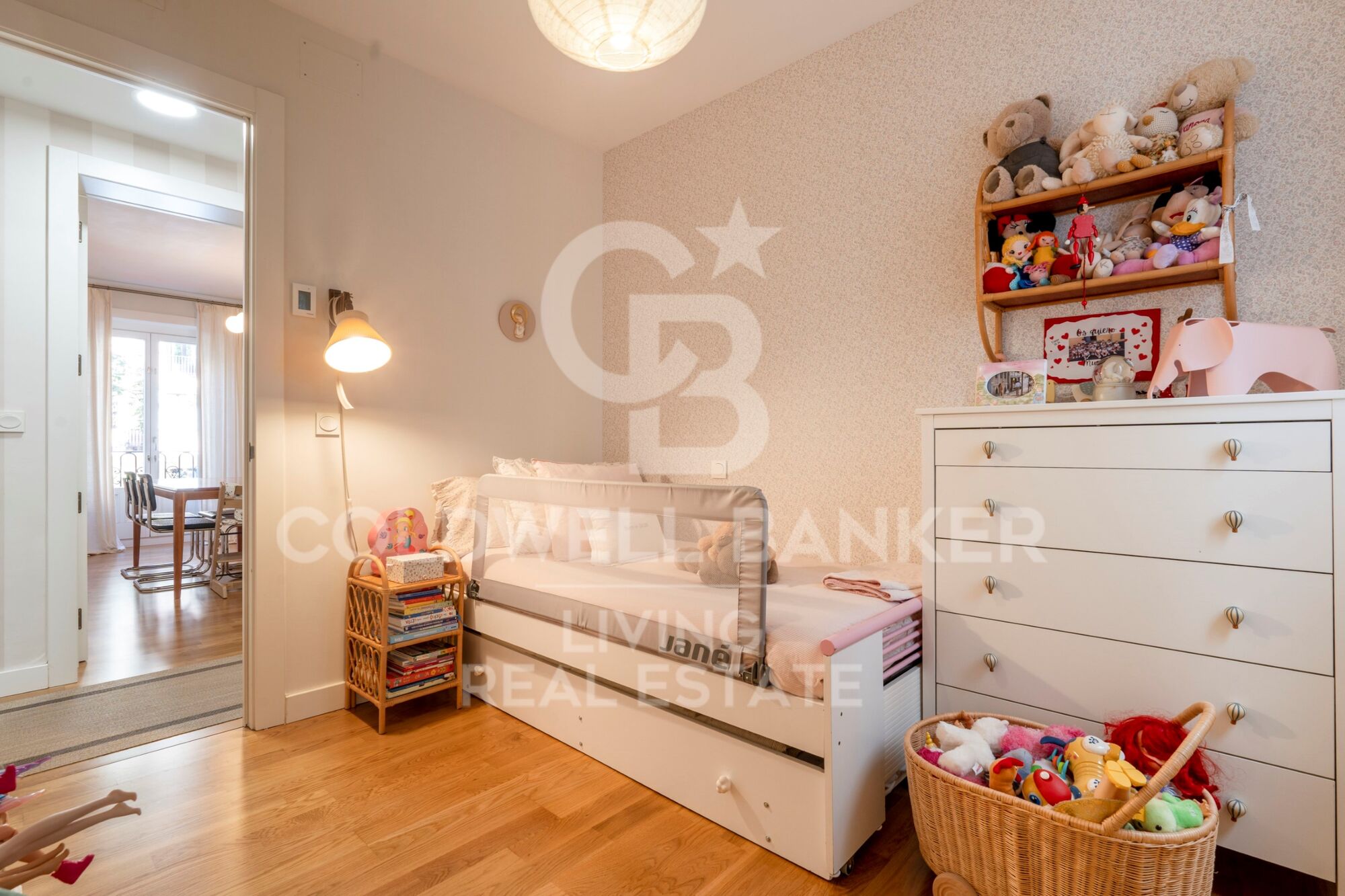 Flat 2 Bedrooms Sale Madrid