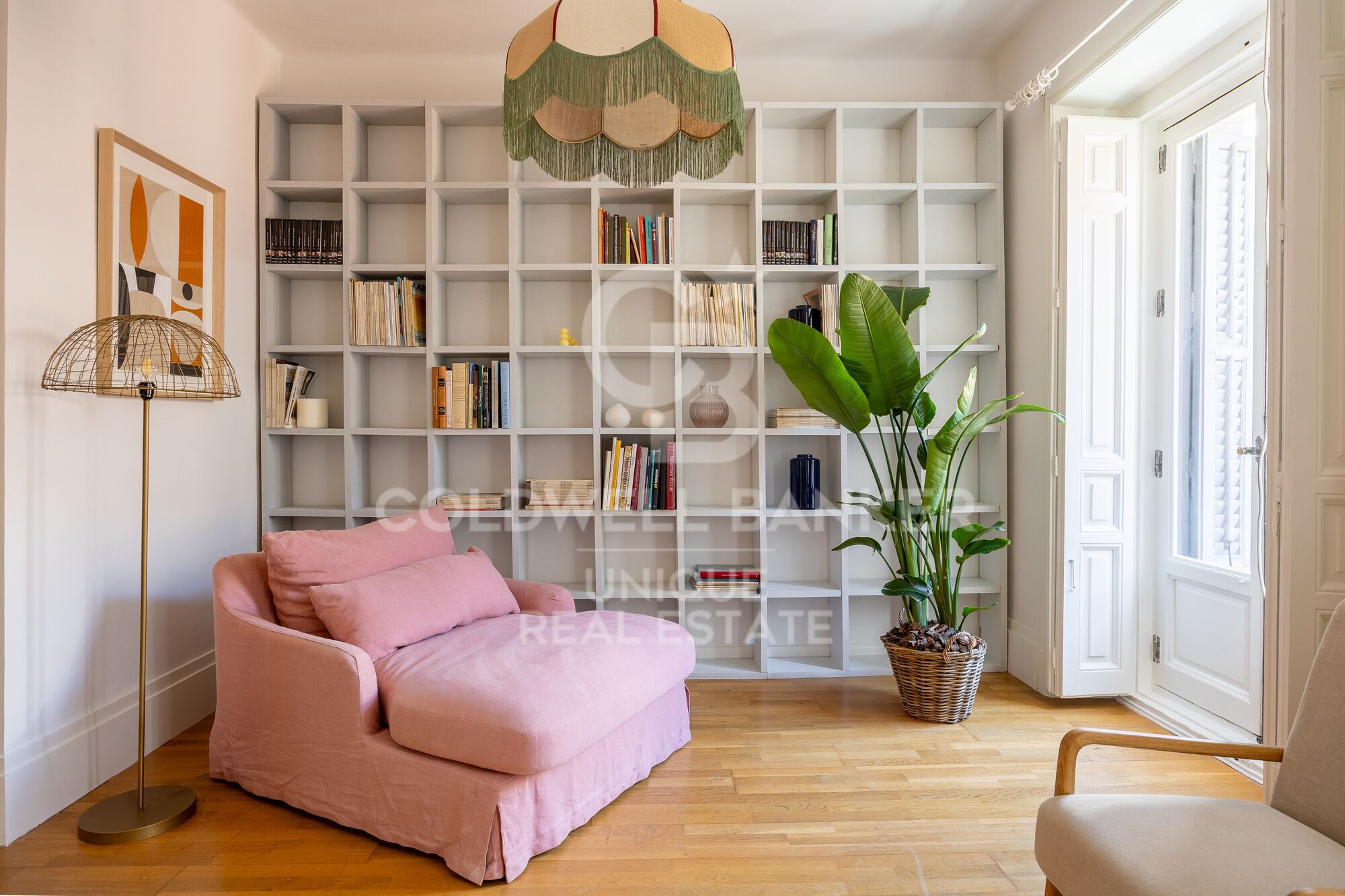 Classic Elegance in the Heart of Justicia, Madrid