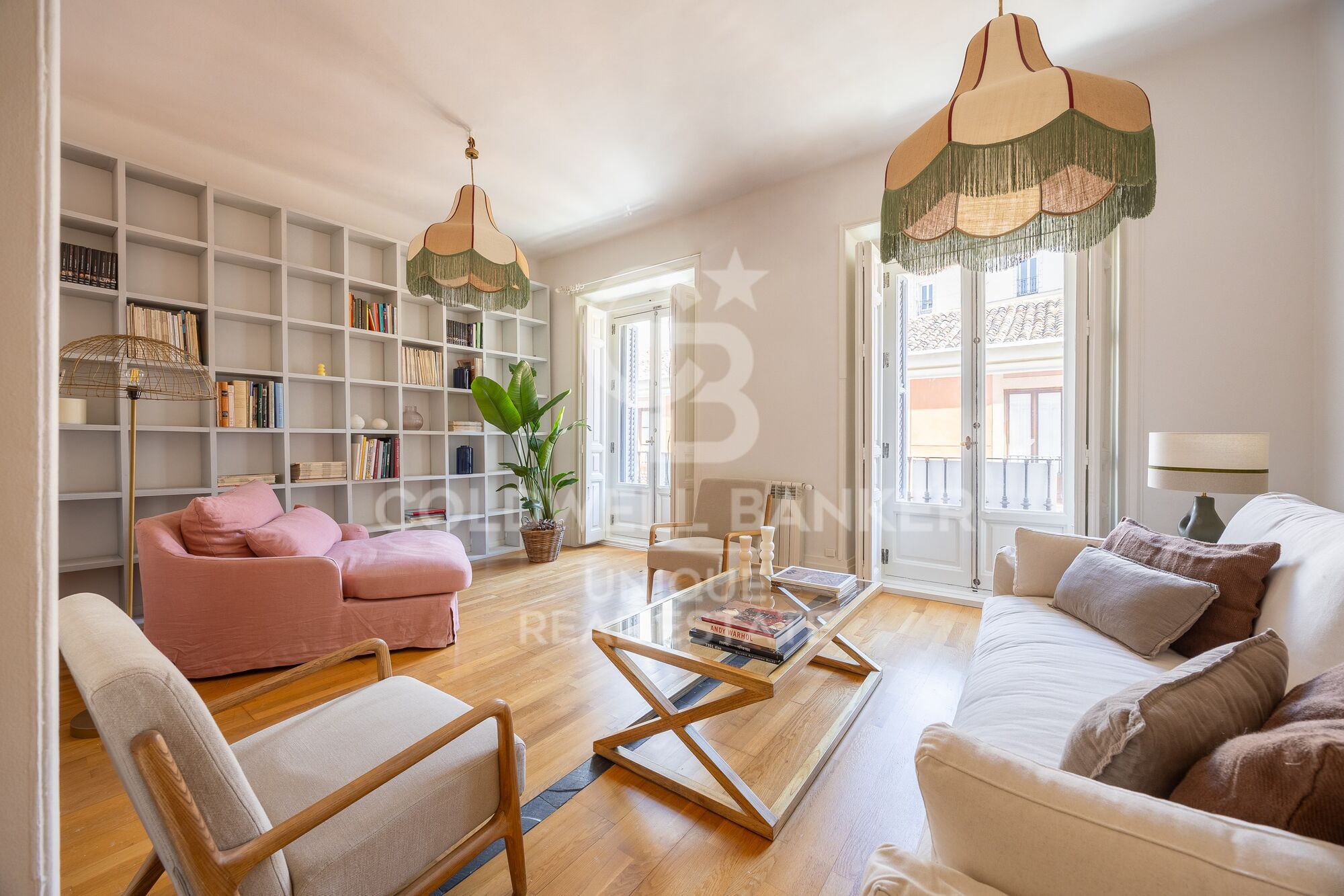 Classic Elegance in the Heart of Justicia, Madrid