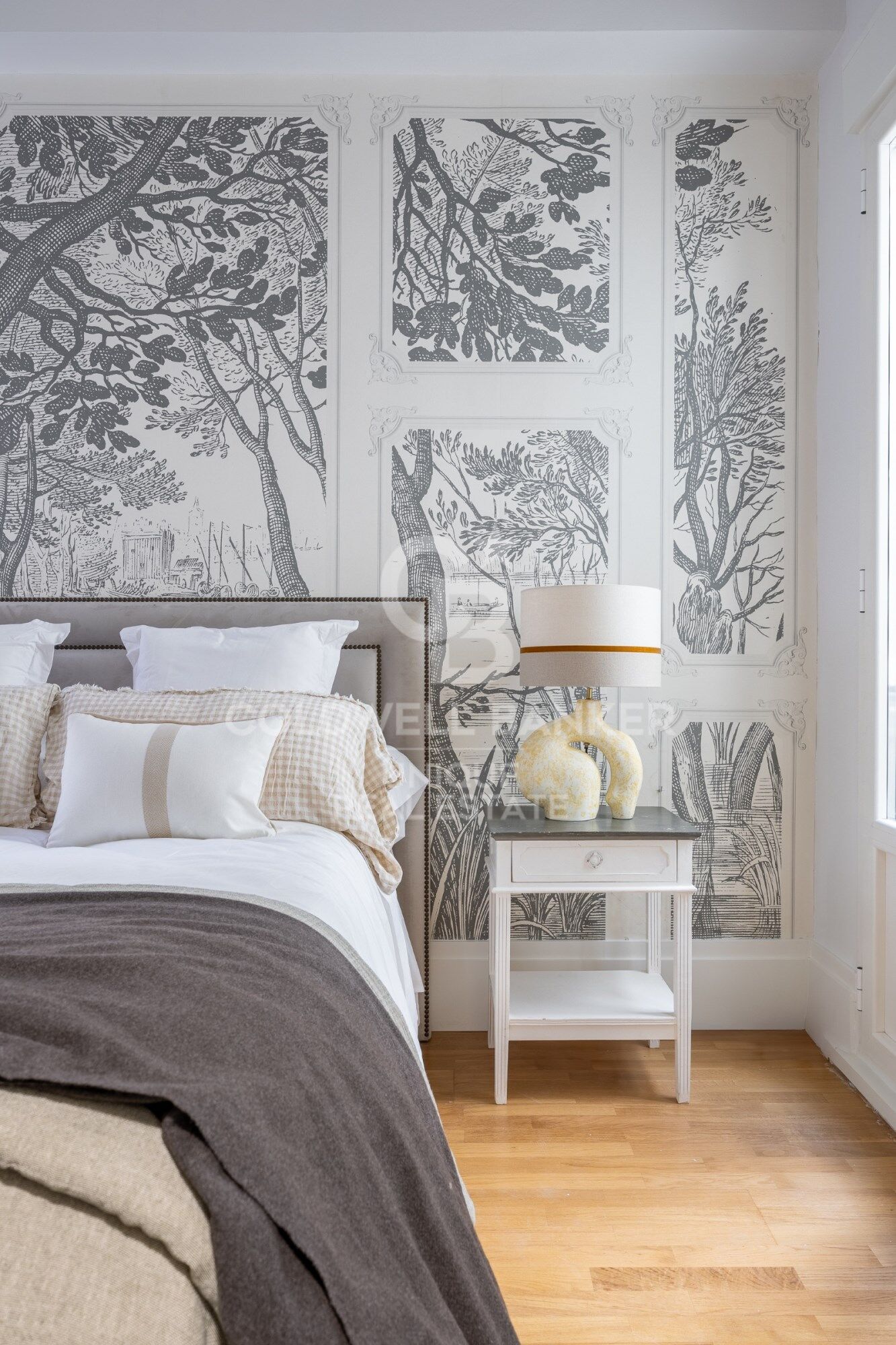 Classic Elegance in the Heart of Justicia, Madrid
