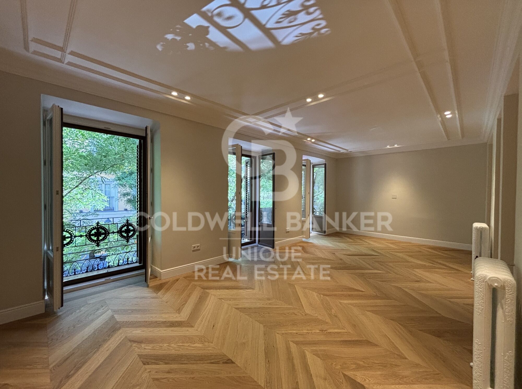 Exclusive home with terrace and classic charm, in Barrio de Salamanca, Madrid