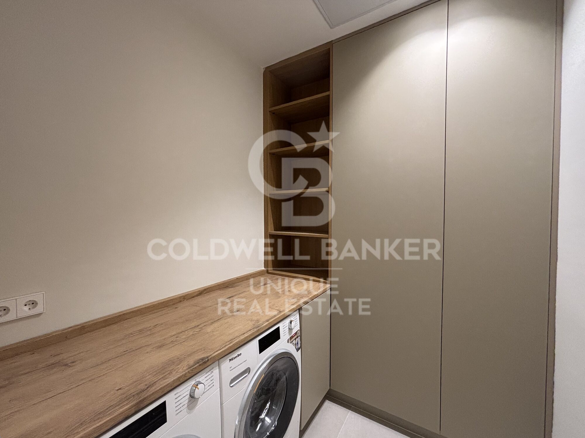 Exclusive home with terrace and classic charm, in Barrio de Salamanca, Madrid
