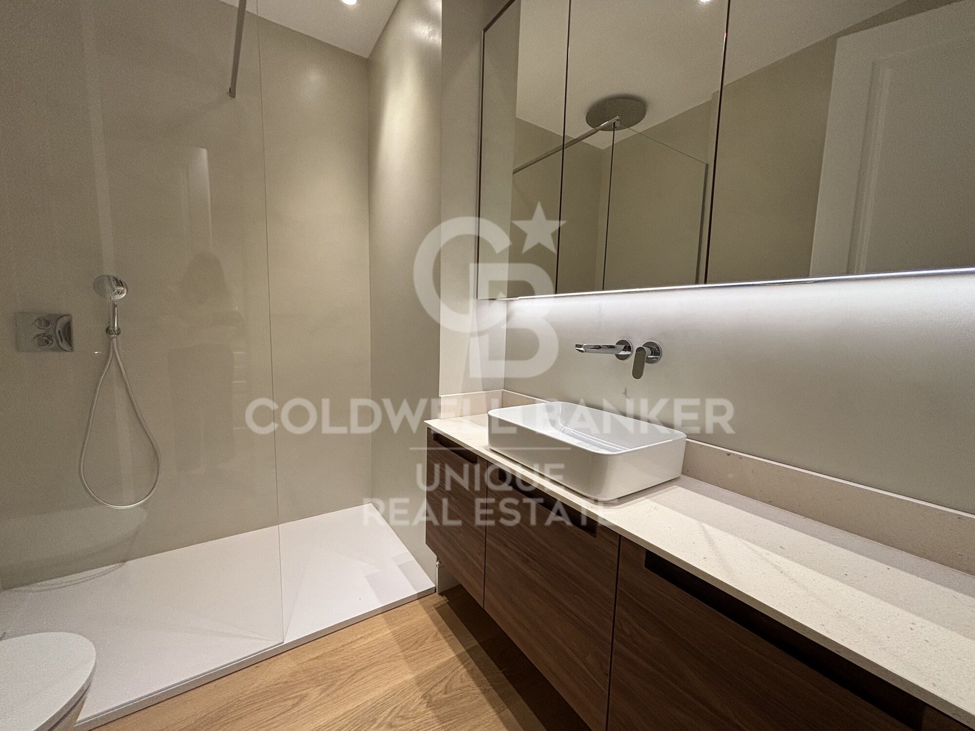 Exclusive home with terrace and classic charm, in Barrio de Salamanca, Madrid