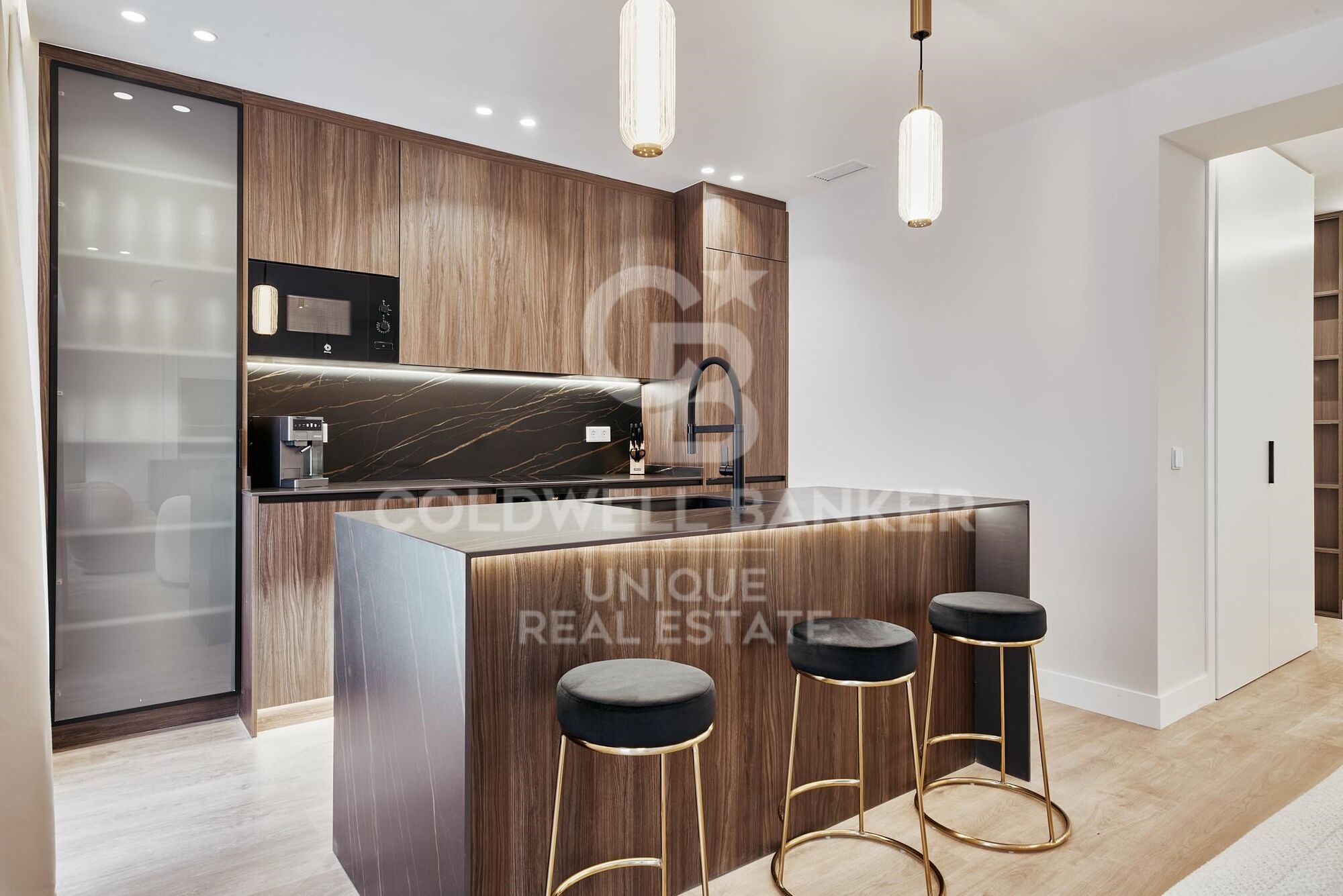 Renovated 4-Bedroom Apartment with Terrace in Lista, Madrid