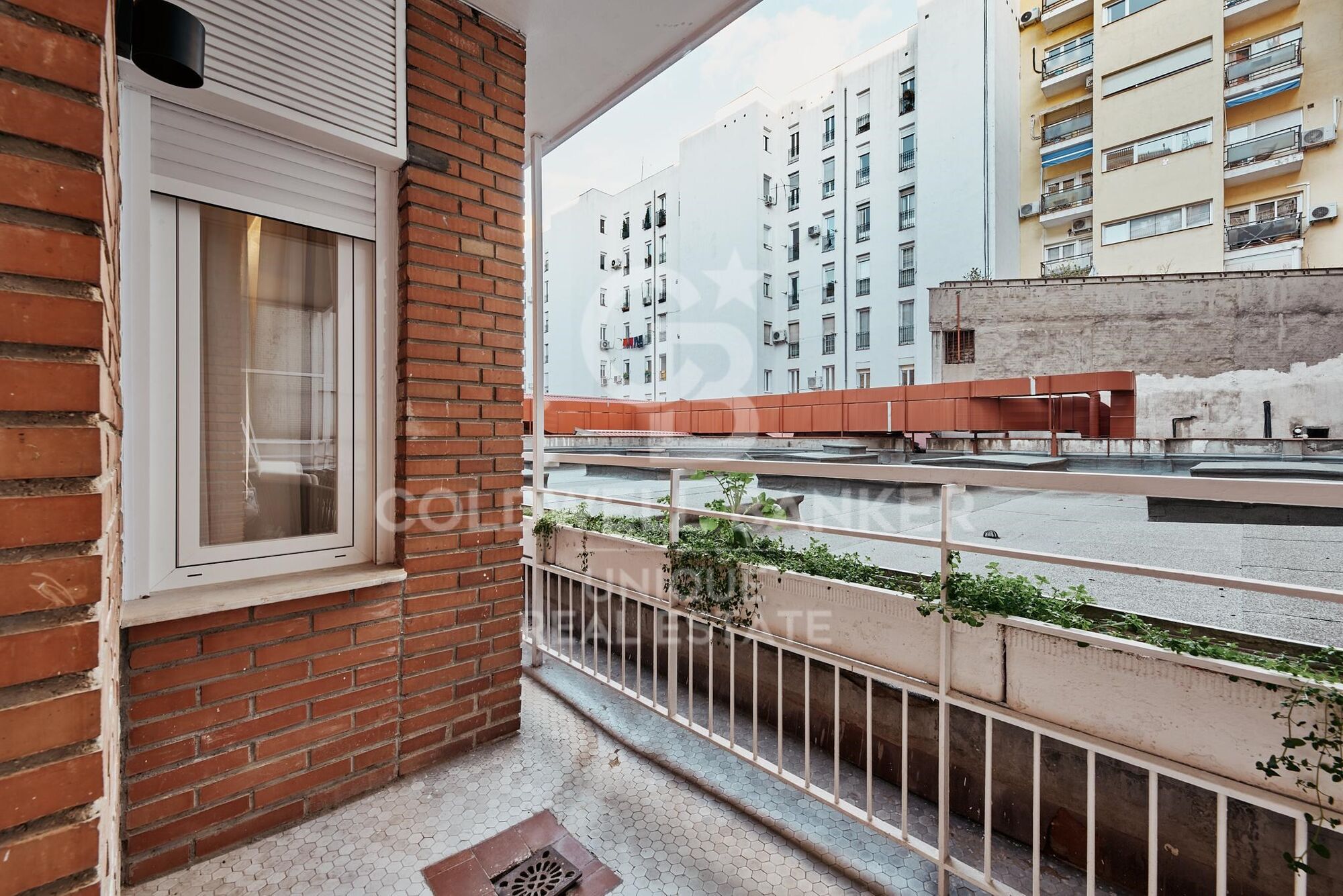 Renovated 4-Bedroom Apartment with Terrace in Lista, Madrid