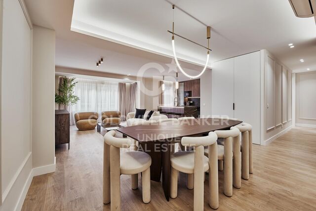 Renovated 4-Bedroom Apartment with Terrace in Lista, Madrid