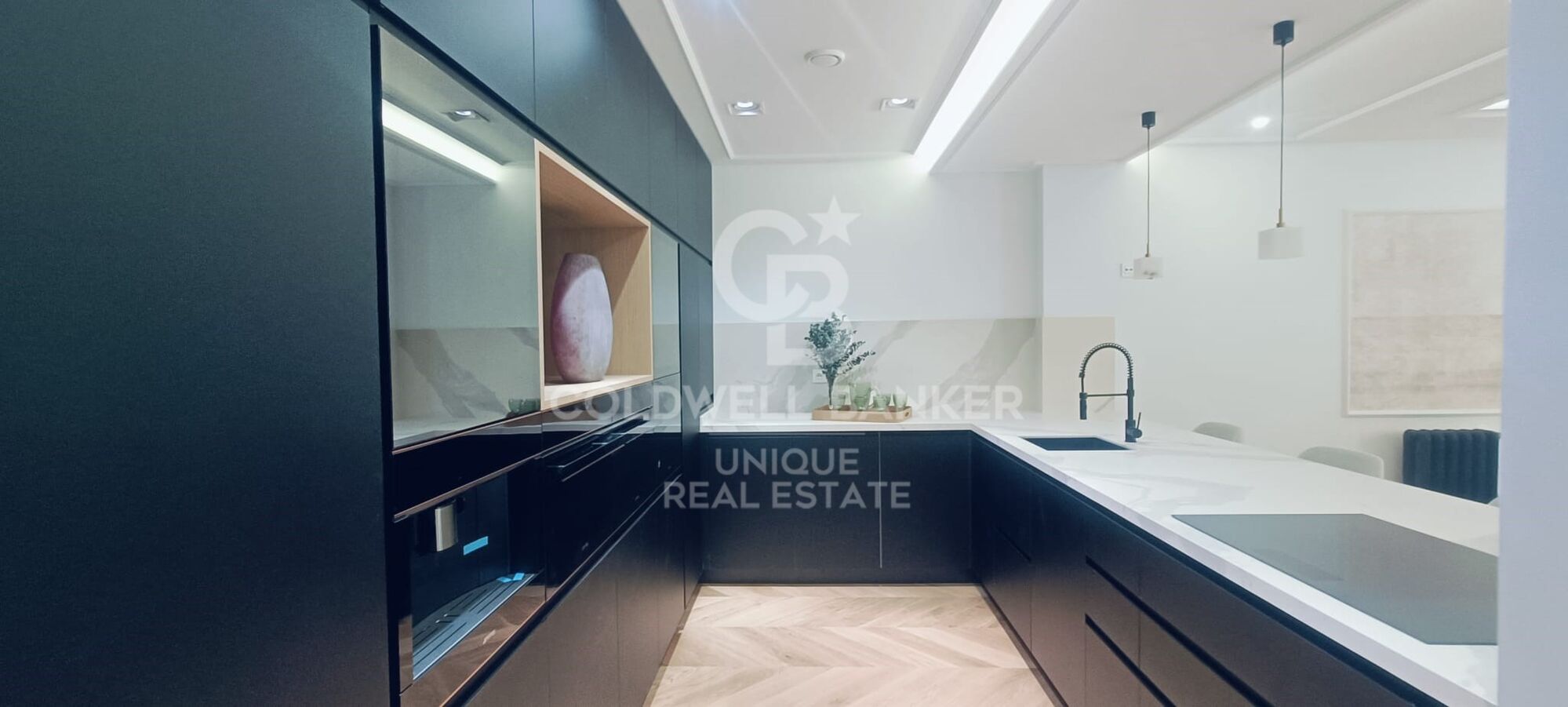 3-Bedroom Apartment with Two Terraces on Velázquez