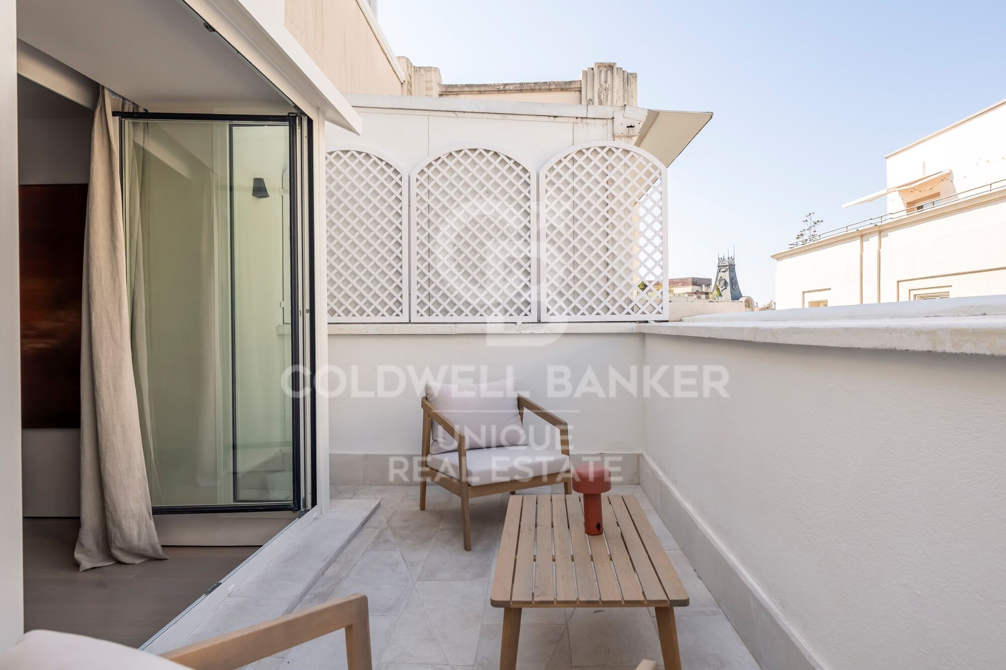Duplex Penthouse with Terrace and Private Parking in Cortes